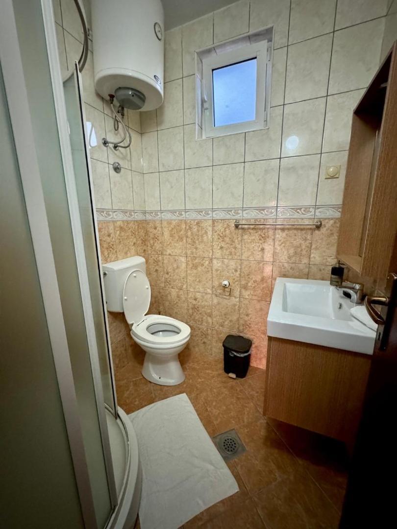 Отель Casa Family Улцинь Экстерьер фото