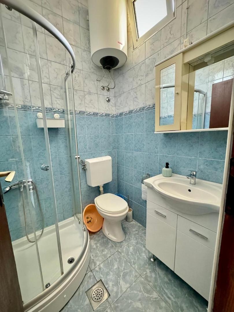 Отель Casa Family Улцинь Экстерьер фото