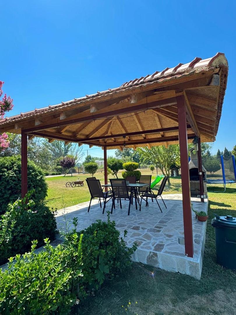 Отель Casa Family Улцинь Экстерьер фото